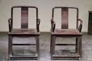 艺术品图片：艺术家明清古艺文玩杂项作品名称《收藏品：明式楠木椅》议价