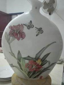 艺术品图片：艺术家陈子华手工作品名称《鳊鱼花鸟瓶》价格10000.00 元