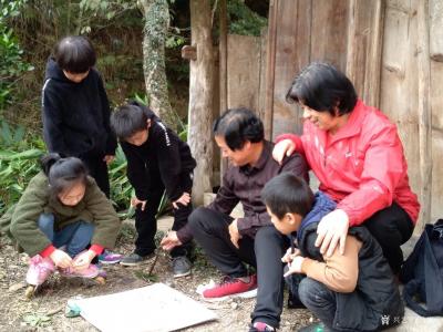 马培童收藏-《香港美术家协会写生采风团随行笔记11月27日）
香港美术家协会写生艺术团，1【图2】